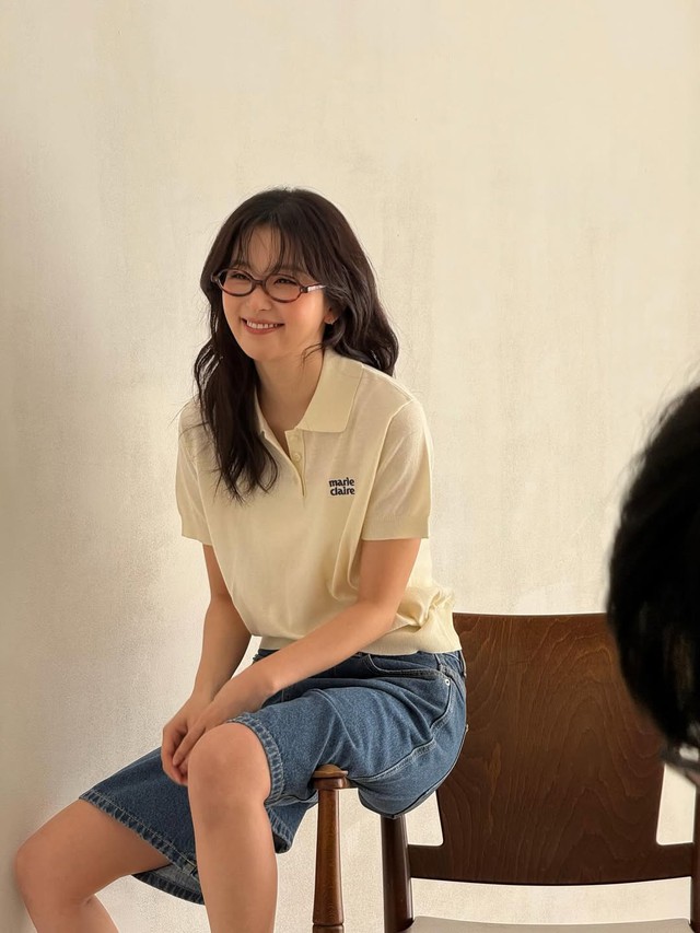  Một chiếc quần shorts denim, nhiều cách diện- Ảnh 8.