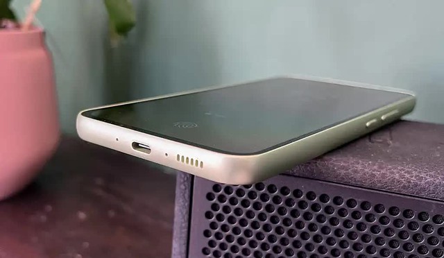 Samsung sắp mang cả 'd&agrave;n audio huyền thoại' l&ecirc;n smartphone