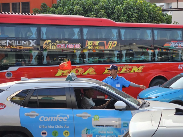 Bến xe Miền T&acirc;y 'căng m&igrave;nh' hoạt động dịp lễ 30.4 - 1.5- Ảnh 8.