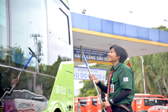 Đi xe bu&yacute;t ở TP.HCM kh&ocirc;ng n&ecirc;n bỏ qua 4 lưu &yacute; n&agrave;y... - Ảnh 3.