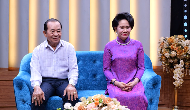 Đại Nghĩa x&uacute;c động trước người đ&agrave;n &ocirc;ng U.70 t&igrave;m hạnh ph&uacute;c mới sau đổ vỡ - Ảnh 1.