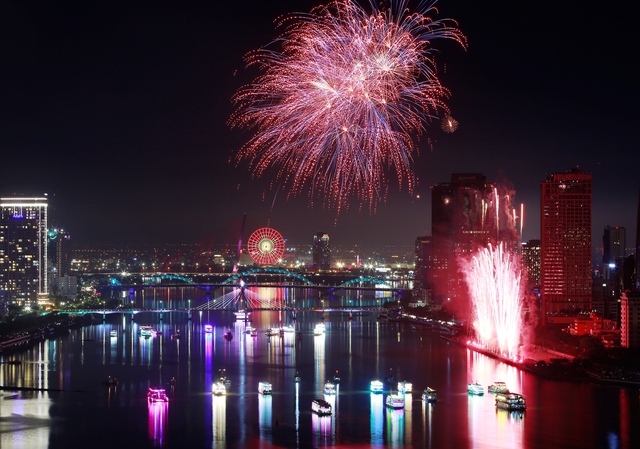 Lễ hội ph&aacute;o hoa quốc tế Đ&agrave; Nẵng v&agrave;o top 9 &lsquo;đ&aacute;ng trải nghiệm nhất h&agrave;nh tinh&rsquo;- Ảnh 1.