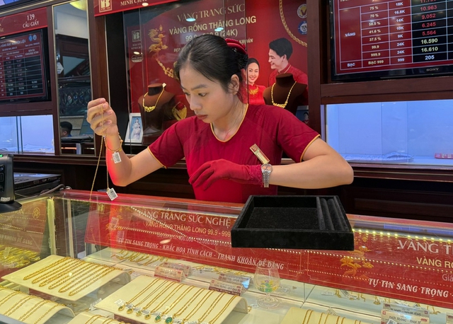 Nhu cầu v&agrave;ng trang sức tại Việt Nam cao kỷ lục- Ảnh 2.
