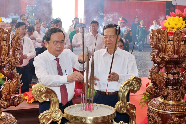 Chủ tịch Quốc hội Trần Thanh Mẫn thăm v&agrave; tặng qu&agrave; tại An Giang- Ảnh 2.