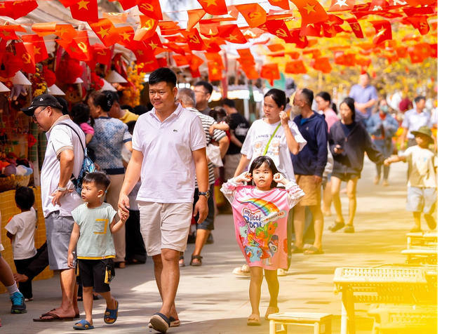 C&ocirc;ng đo&agrave;n nghi&ecirc;n cứu phương &aacute;n ho&aacute;n đổi lịch nghỉ lễ Ng&agrave;y Văn h&oacute;a 24.11- Ảnh 1.
