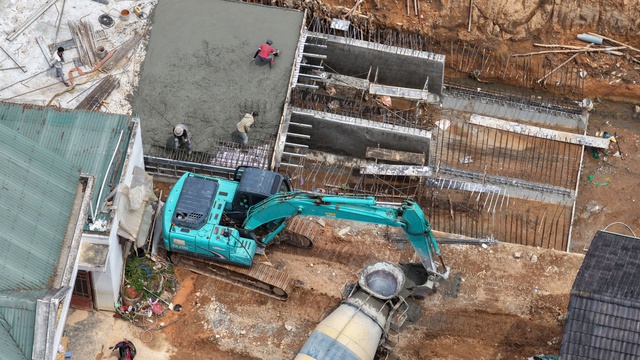 Đường vành đai Đà Lạt thông xe nhưng còn “nút thắt” 2 hộ dân - Ảnh 5.