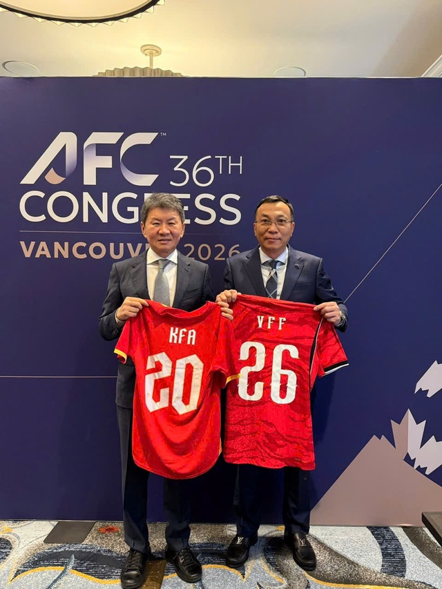 Chủ tịch VFF Trần Quốc Tuấn k&yacute; bi&ecirc;n bản ghi nhớ đặc biệt với Chủ tịch Li&ecirc;n đo&agrave;n B&oacute;ng đ&aacute; H&agrave;n Quốc- Ảnh 2.