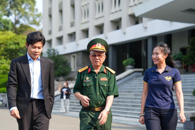 Chuyến bay VN247: H&agrave;nh tr&igrave;nh của những d&ograve;ng hồi ức v&agrave; kh&aacute;t vọng vươn xa - Ảnh 5.