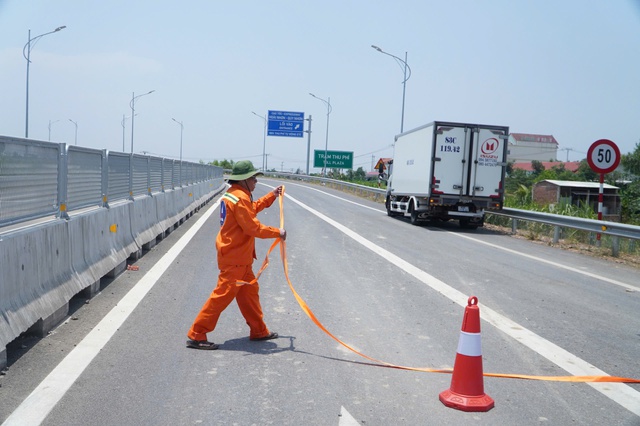 Cao tốc Ho&agrave;i Nhơn - Quy Nhơn v&agrave; Quy Nhơn - Ch&iacute; Thạnh th&ocirc;ng xe- Ảnh 11.