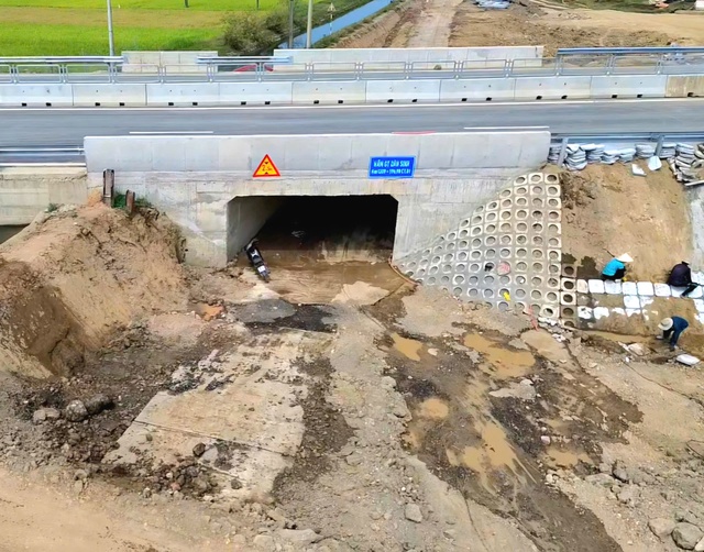 Vướng mặt bằng, cao tốc Bắc - Nam qua Đắk Lắk chưa th&ocirc;ng xe ho&agrave;n to&agrave;n- Ảnh 2.