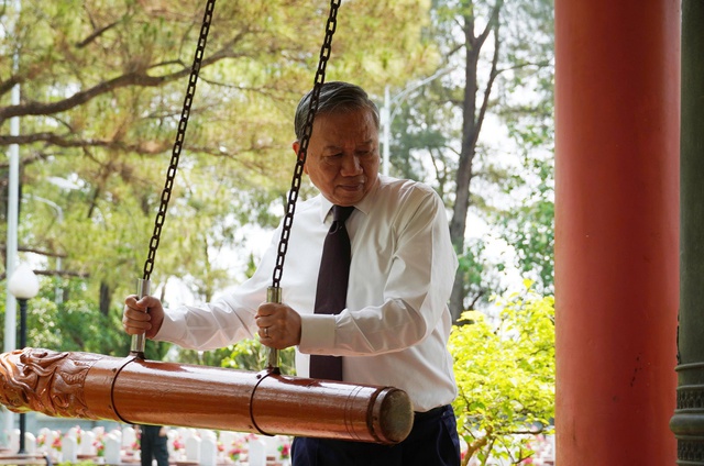 X&acirc;y dựng Quảng Trị l&agrave; điểm đến h&ograve;a b&igrave;nh, t&acirc;m linh, hang động v&agrave; biển đảo- Ảnh 4.