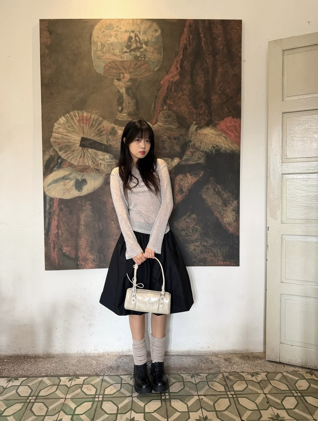 Túi dáng hộp mang bản giao hưởng cổ điển giữa lòng phố- Ảnh 2.