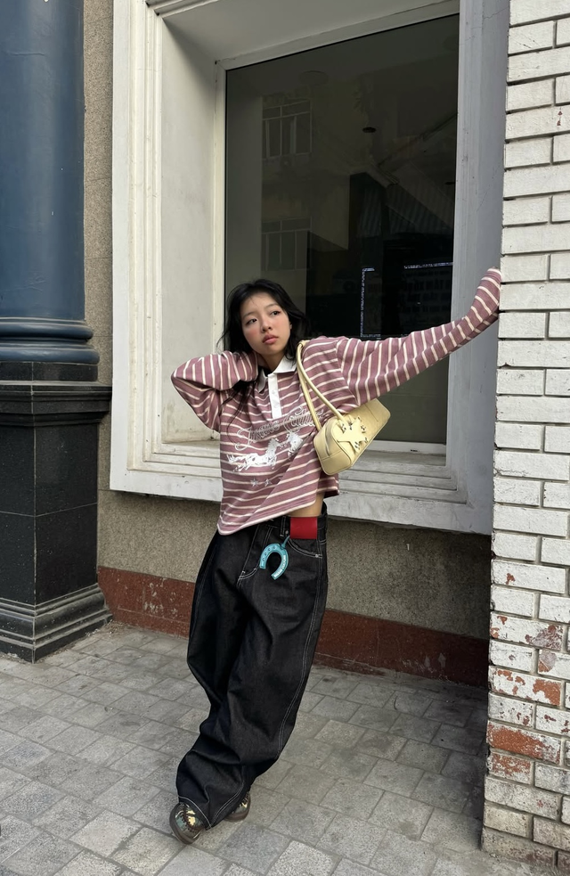 Túi dáng hộp mang bản giao hưởng cổ điển giữa lòng phố- Ảnh 4.