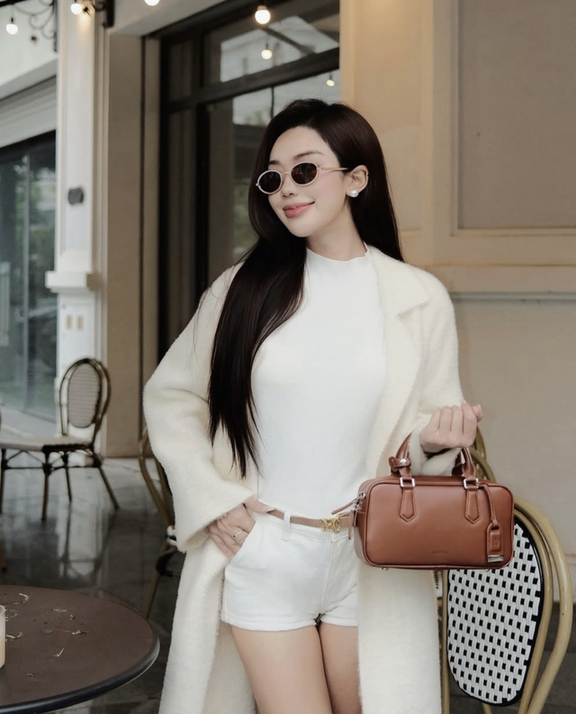 Túi dáng hộp mang bản giao hưởng cổ điển giữa lòng phố- Ảnh 8.