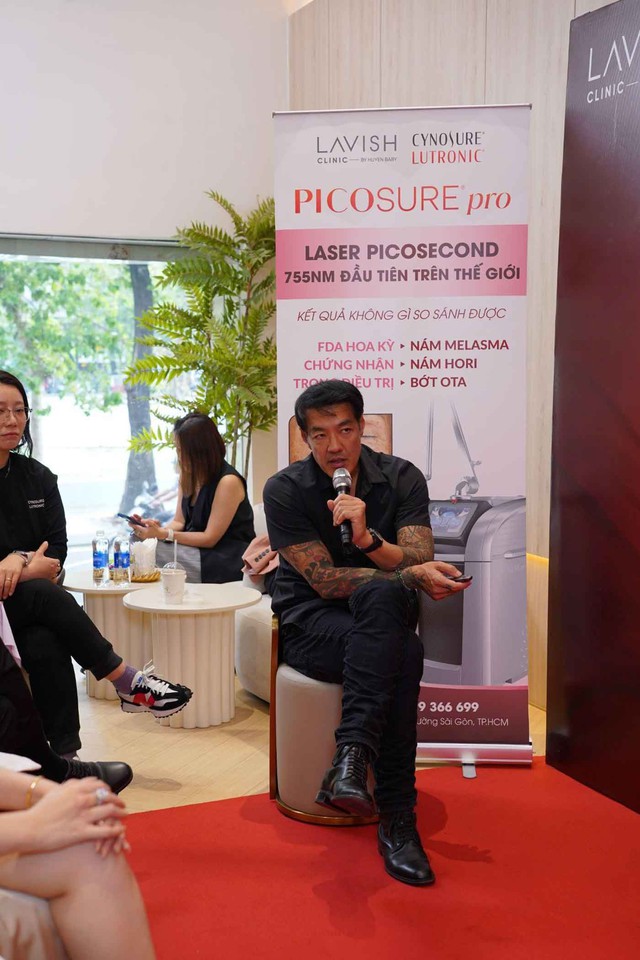 Lavish Clinic hợp t&aacute;c tiến sĩ, b&aacute;c sĩ người &Uacute;c ph&aacute;t triển chiến lược điều trị n&aacute;m - Ảnh 2.