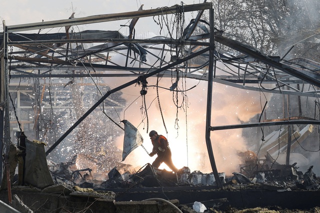 Chiến sự Ukraine ng&agrave;y 1.500: Tiền tuyến Ukraine 'tốt nhất 10 th&aacute;ng', Nga dội mưa UAV - Ảnh 2.