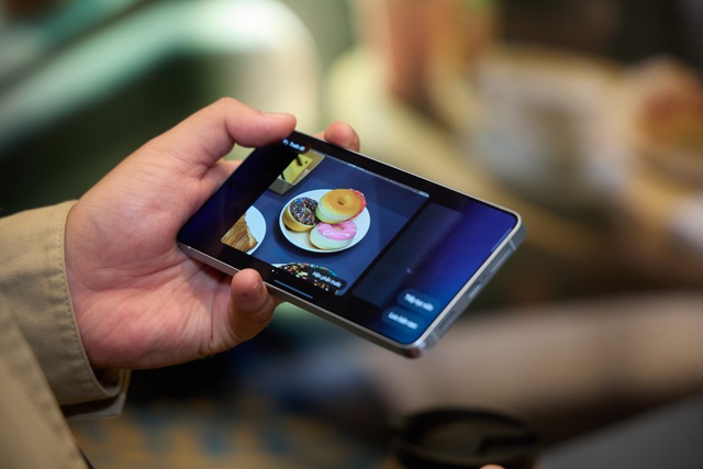 Điện thoại flagship chỉ kh&aacute;c biệt khi đặt v&agrave;o thử th&aacute;ch kh&oacute;? - Ảnh 3.