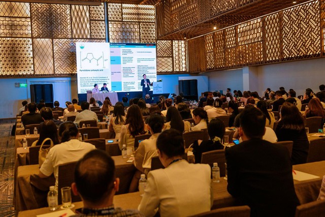 Dược mỹ phẩm trị mụn: Chiến lược cấp tốc hay giải ph&aacute;p l&acirc;u d&agrave;i cho l&agrave;n da? - Ảnh 4.