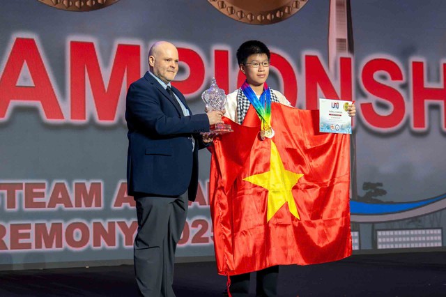 Cậu học tr&ograve; lớp 7 đoạt 16 huy chương Olympic quốc tế- Ảnh 1.