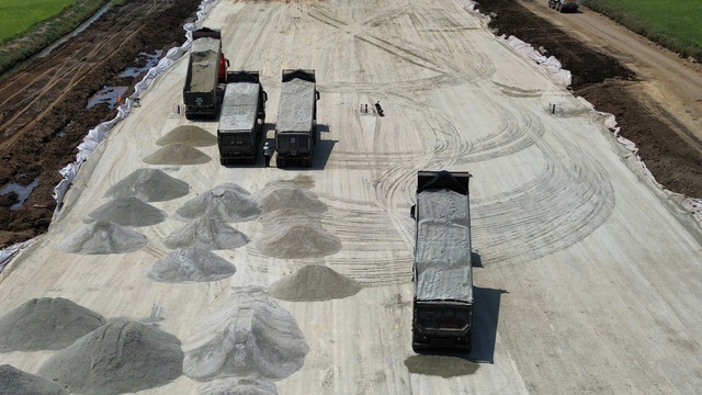 Gi&aacute; dầu tăng mạnh l&agrave;m ảnh hưởng c&aacute;c dự &aacute;n kết nối đến s&acirc;n bay Long Th&agrave;nh - Ảnh 4.