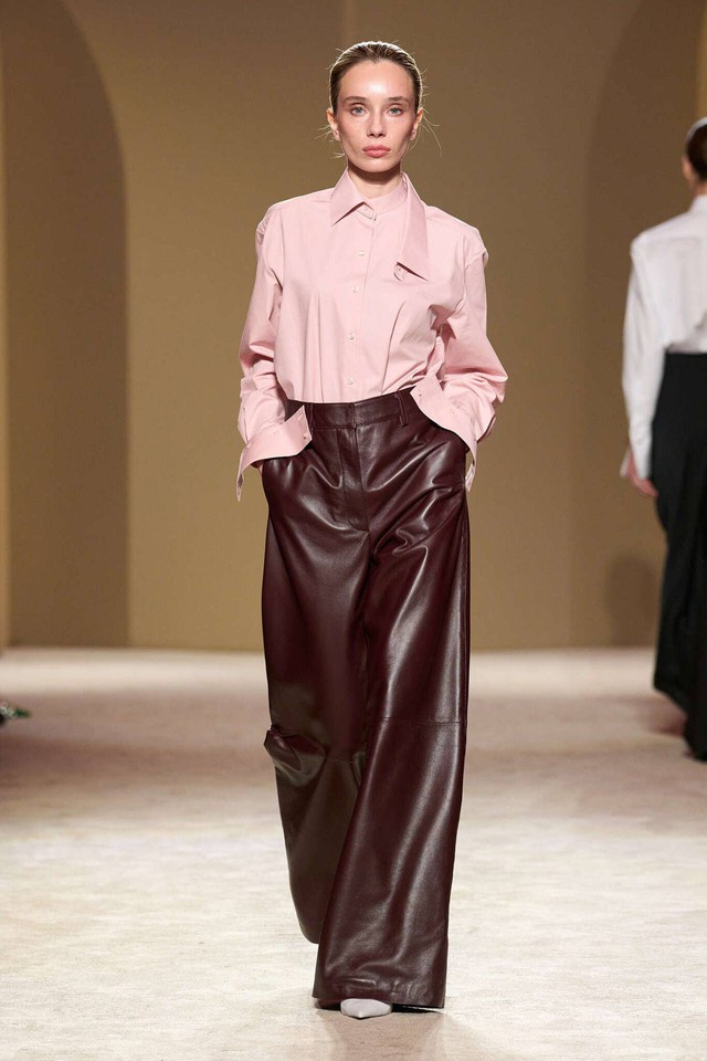 5 công thức giúp bạn trông nữ tính hơn ngay lập tức mà không cần cầu kỳ- Ảnh 8.