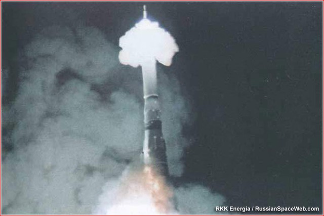 Cuộc đua lên mặt trăng: Thuyết âm mưu và á quân vĩ đại - Ảnh 2.