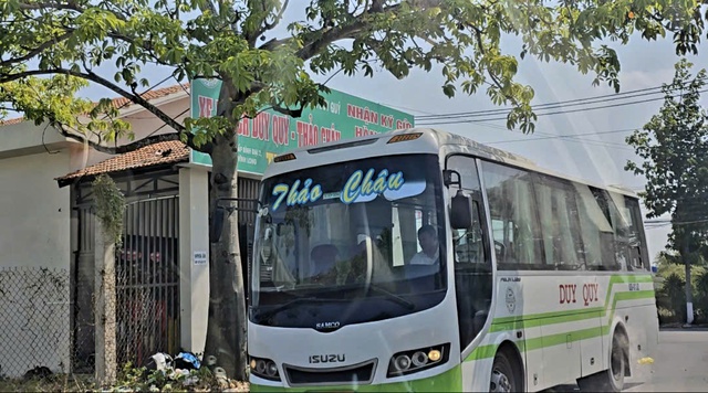 UBND tỉnh Vĩnh Long chỉ đạo khẩn ngăn chặn 'xe d&ugrave;, bến c&oacute;c' từ cơ sở- Ảnh 1.