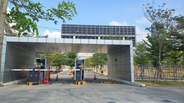 Dịp lễ 30/4 n&agrave;y gửi xe ở đ&acirc;u gi&aacute; rẻ vừa thuận tiện đi ngắm ph&aacute;o hoa  - Ảnh 1.