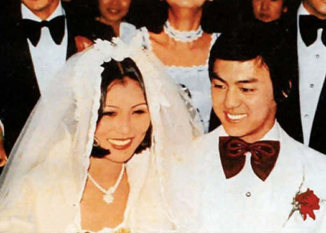 Sao v&otilde; thuật Địch Long hạnh ph&uacute;c b&ecirc;n người vợ gắn b&oacute; hơn 50 năm - Ảnh 2.