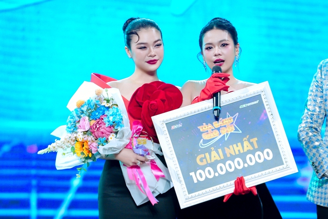 Nữ ca sĩ bỏ việc văn ph&ograve;ng đi h&aacute;t, chật vật với c&aacute;t s&ecirc; 300.000 đồng - Ảnh 1.