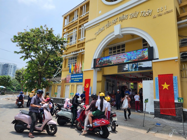 Phường T&acirc;n Thuận, TP.HCM th&ocirc;ng b&aacute;o ch&iacute;nh thức vụ 46 học sinh nghi ngộ độc thực phẩm - Ảnh 2.