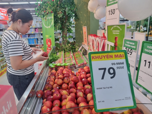 Bộ T&agrave;i ch&iacute;nh n&oacute;i nguy&ecirc;n nh&acirc;n gi&aacute; v&agrave;ng trong nước ngược chiều thế giới- Ảnh 2.