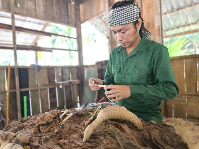 Chuyện ch&agrave;ng trai 8X 'thổi hồn' v&agrave;o tre gai, tạo m&ocirc; h&igrave;nh độc bản ở T&acirc;y Ninh- Ảnh 4.