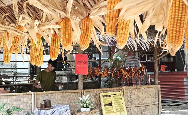 Chuyện ch&agrave;ng trai 8X 'thổi hồn' v&agrave;o tre gai, tạo m&ocirc; h&igrave;nh độc bản ở T&acirc;y Ninh- Ảnh 15.