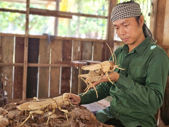 Chuyện ch&agrave;ng trai 8X 'thổi hồn' v&agrave;o tre gai, tạo m&ocirc; h&igrave;nh độc bản ở T&acirc;y Ninh- Ảnh 1.