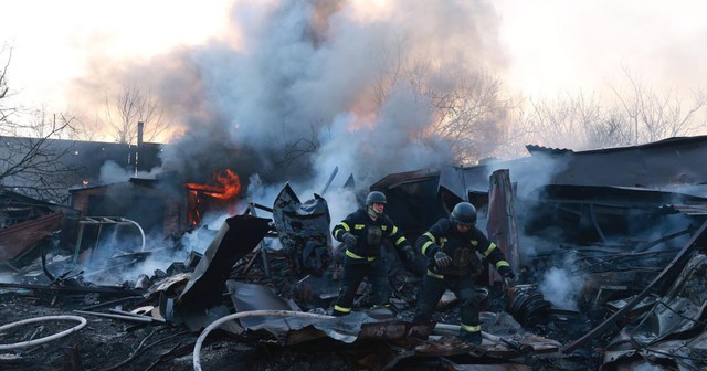 Chiến sự Ukraine ng&agrave;y 1.501: Nga n&eacute;m bom lượn kỷ lục, &ocirc;ng Zelensky đến Thổ Nhĩ Kỳ - Ảnh 1.