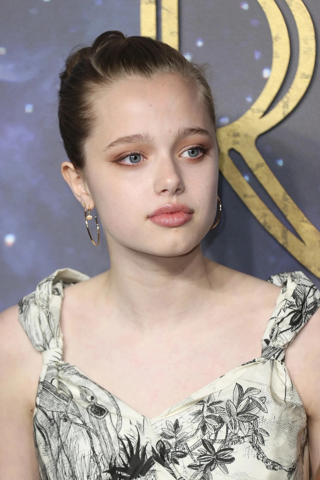 Con gái 19 tuổi của Angelina Jolie gây sốt tại Hàn Quốc - Ảnh 2.