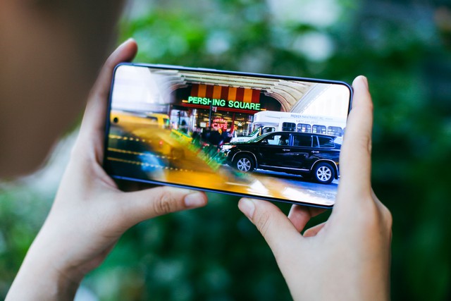 Đa số người dùng Galaxy sẵn sàng trả thêm tiền chỉ để pin dùng được 3 ngày - Ảnh 1.