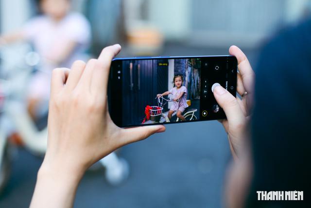 Samsung vừa h&eacute; lộ n&acirc;ng cấp đ&aacute;ng gi&aacute; nhất tr&ecirc;n Galaxy S27 Ultra? - Ảnh 1.