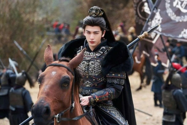 &lsquo;Tướng qu&acirc;n kem nền&rsquo; g&acirc;y b&atilde;o dư luận, Cục Ph&aacute;t thanh Truyền h&igrave;nh Trung Quốc họp khẩn - Ảnh 2.