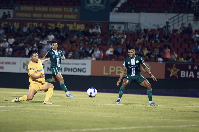 Ngoại binh chơi cực hay, Trường Tươi Đồng Nai thắng dễ Trẻ PVF-CAND: Trở lại ng&ocirc;i đầu- Ảnh 1.