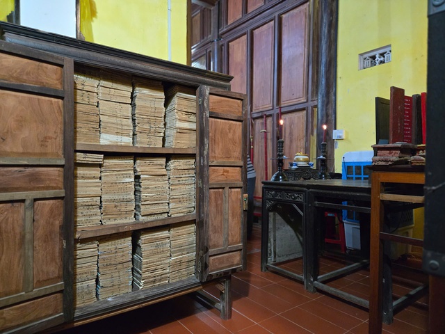 Ch&ugrave;a cổ 350 năm tuổi lưu giữ bộ kinh độc nhất v&ocirc; nhị tại Việt Nam - Ảnh 3.