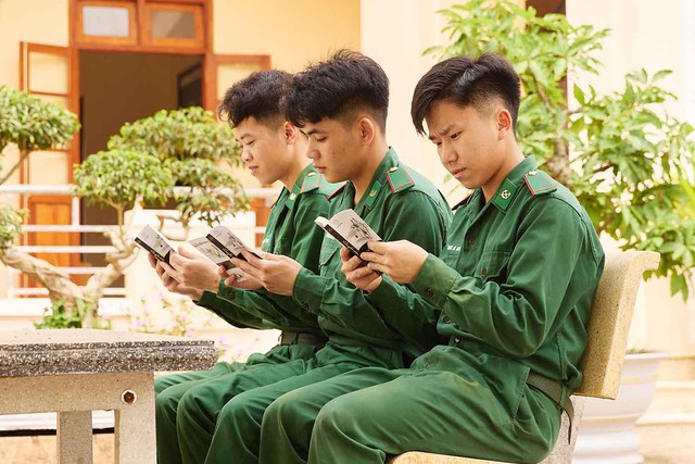 Hành trình Từ Trái Tim băng rừng vượt núi đến với vùng biên cương Tây Bắc- Ảnh 6. Hành trình Từ Trái Tim băng rừng vượt núi đến với vùng biên cương Tây Bắc- Ảnh 6.