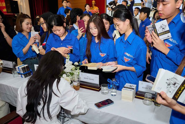 Nhật ký Hành trình Từ Trái Tim: Thế hệ trẻ giàu khát vọng và trách nhiệm - Ảnh 11.