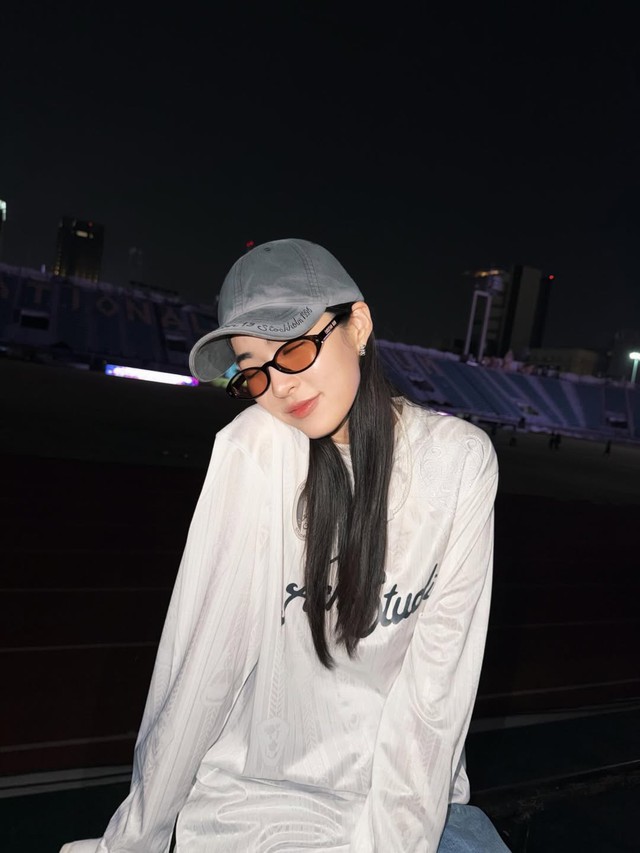 Ngày hè rực nắng không thể thiếu mũ lưỡi trai thời thượng- Ảnh 3.