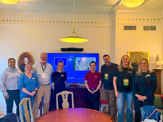 Thầy cô Việt Nam tại Hội nghị thượng đỉnh giáo viên Nobel - Ảnh 5.