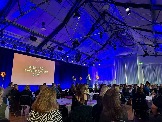 Thầy cô Việt Nam tại Hội nghị thượng đỉnh giáo viên Nobel - Ảnh 1.