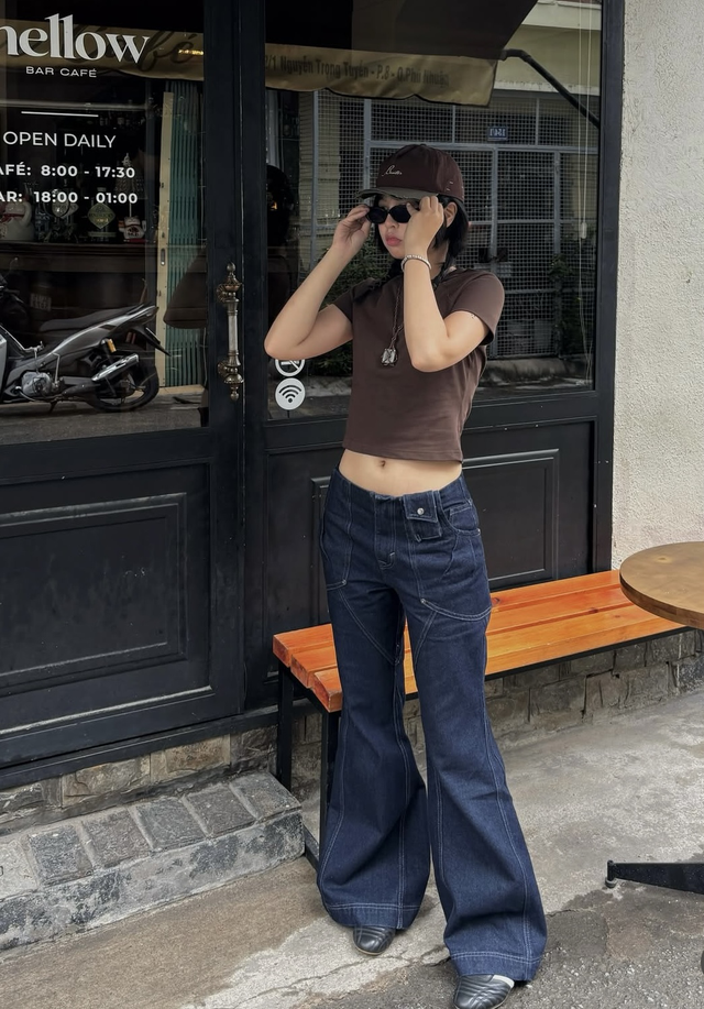 Quần ống loe kéo dài đôi chân, nâng tầm diện mạo - Ảnh 3.