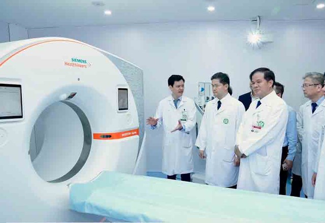 Đừng chủ quan khi đau ngực tho&aacute;ng qua - Ảnh 1.