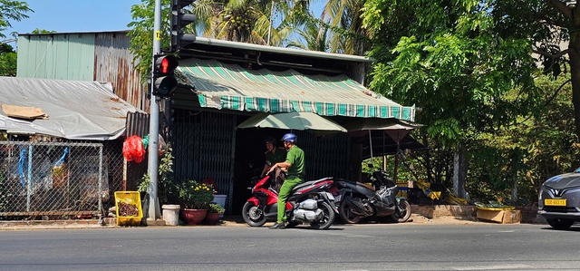 X&aacute;c minh vụ giằng co với CSGT sau khi bị đo nồng độ cồn - Ảnh 2.